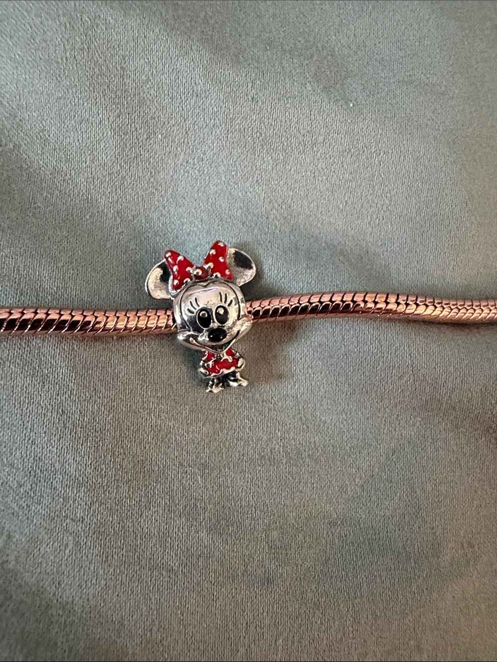 Pandora Silver & Red Minnie Mouse Disney Charm - Picture 2 of 5